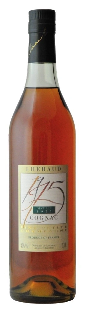 Eine Flasche Lheraud 1975 Cognac, braune Flüssigkeit, Etikett, Glasflasche, Alkohol