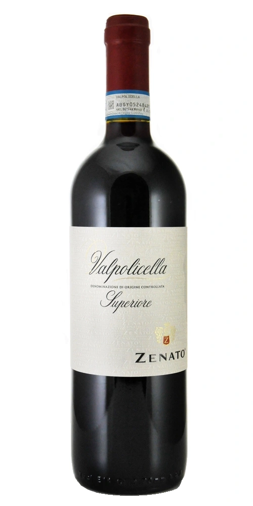 Eine Flasche Rotwein von Zenato Valpolicella Superiore