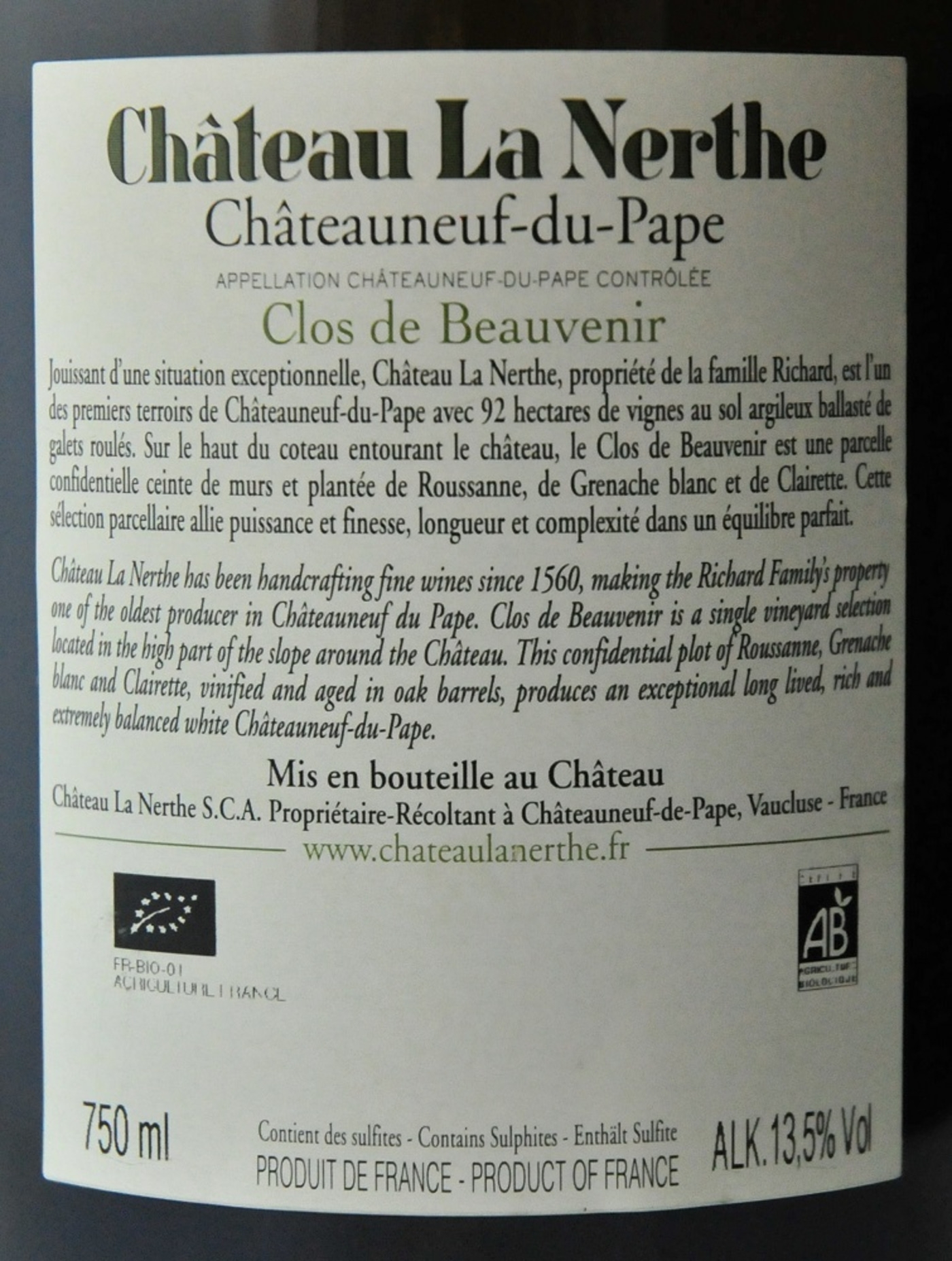 Weinetikett von Château La Nerthe, Châteauneuf-du-Pape, mit Informationen über den Wein.