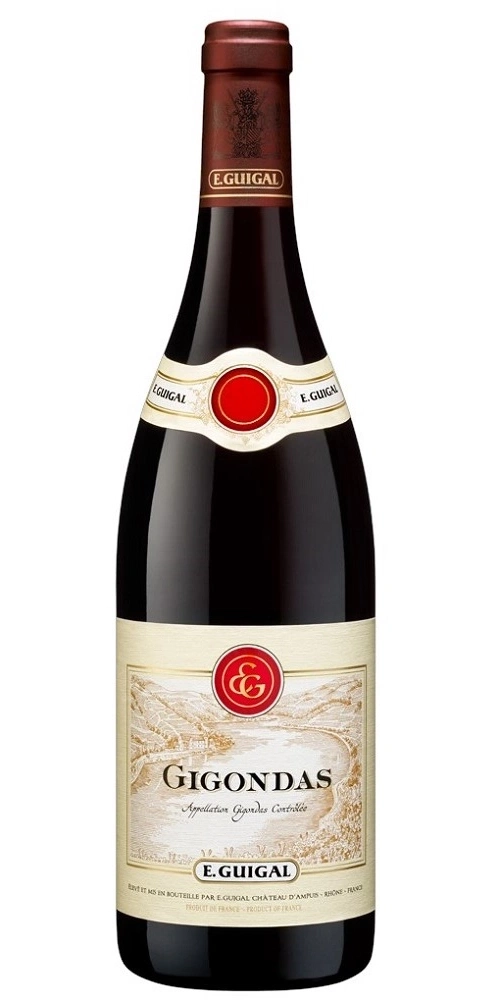 Rotwein Flasche von E. Guigal Gigondas mit Weinbergslandschaft