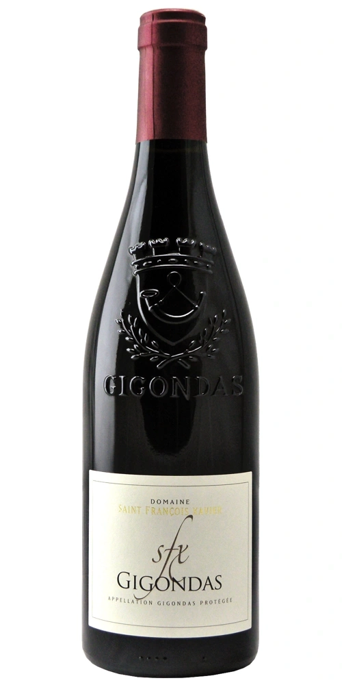 Eine Flasche Rotwein der Marke Gigondas mit einem Etikett von Saint Francois Xavier.
