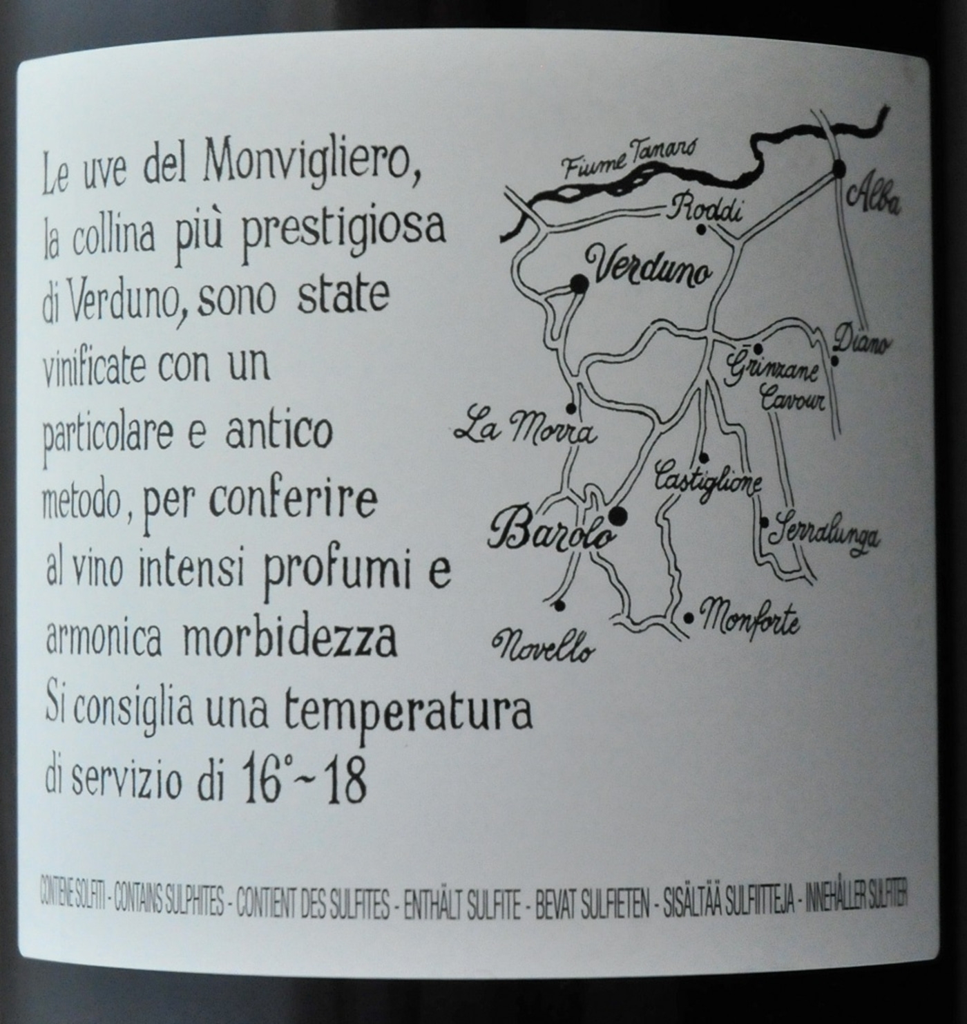 Etikett mit Text über Wein, Karte von Weinregionen und Temperaturangabe.