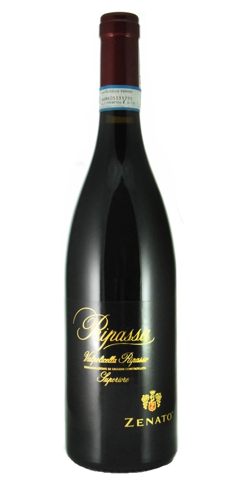 Eine Flasche Rotwein der Marke Zenato Ripassa Valpolicella Ripasso