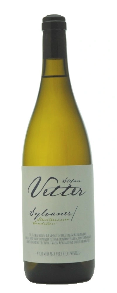 Weinflasche Vetter Sylvaner, Text auf Etikett, helle Farbe, Glasflasche, Wein