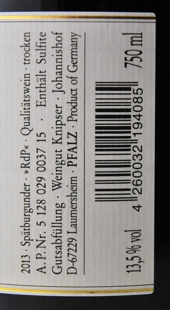 Weinetikett mit Informationen zu Wein, Jahrgang, Alkoholgehalt und Barcode.