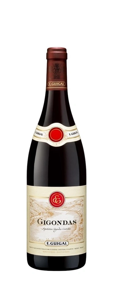 Wein-Flasche Gigondas E. Guigal, rot, mit Etikett, isoliert auf weißem Hintergrund