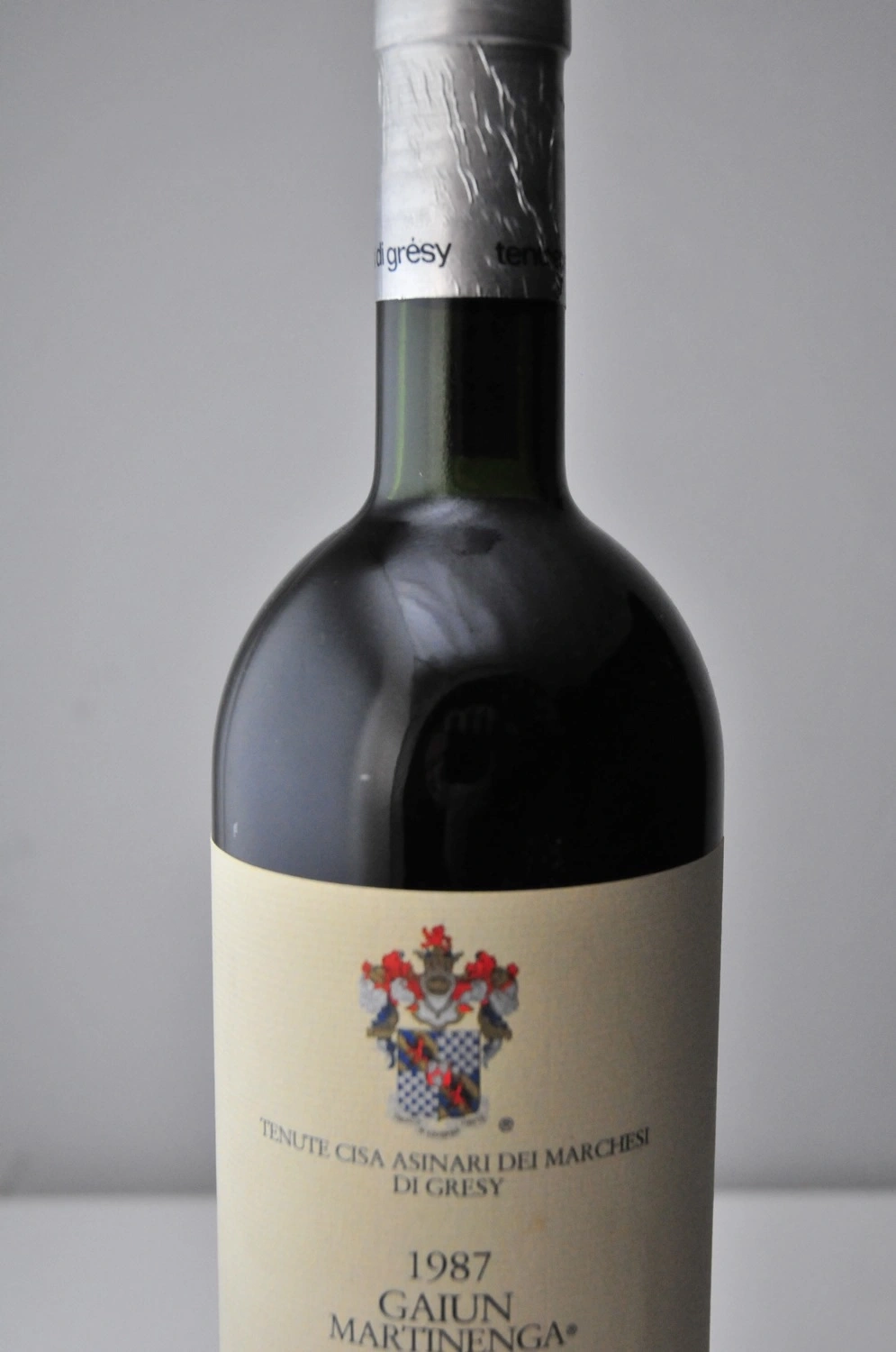 Wein-Flasche mit Etikett, Jahrgang 1987, Gaiun Martingenga, Tenute Cisa Asinari