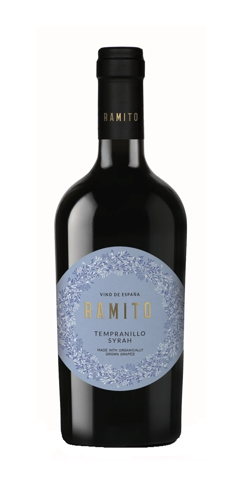 Flasche Rotwein mit blau-weissem Etikett mit goldenem Schriftzug und einem Kranz aus Blättern.